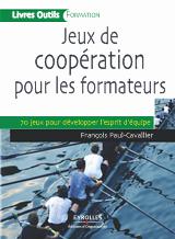 <strong>Jeux de coopération pour les formateurs - Annuel :</strong><br />Le travail d\'une équipe se fait souvent sur le mode directif (le supérieur décide et les subalternes exécutent). Or, une équipe donne le meilleur d\'elle-même quand elle fonctionne sur le mode coopératif, c\'est-à-dire que chacun se sent responsable de l\'équipe et partage les résultats.  Pour développer l\'esprit de coopération, l\'auteur a réuni un grand nombre de jeux à faire en équipe. Il les présente dans des fiches opérationnelles.  L\'avantage du jeu est de permettre aux participants d\'apprendre avec plaisir, ce qui renforce encore leur disposition à être coopératifs !  Ces exercices sont valables non seulement pour les formations d\'entreprise, mais aussi pour toutes les organisations, y compris les mouvements de jeunesse (scoutisme, colonies, centres aérés...).  Un tableau récapitulatif à la fin permet de choisir quel jeu organiser en fonction de l\'objectif recherché et des contraintes du stage (nombre de participants, intérieur ou extérieur, matériel spécial ou non, etc.).  Développer l\'esprit d\'équipe grâce à des jeux coopératifs Tout ce qu\'il faut savoir pour préparer un stage Des fiches précises pour organiser chaque exercices