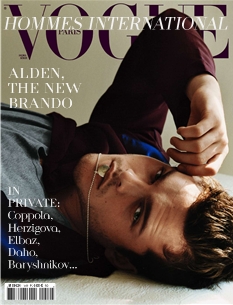 <strong>Vogue homme international English reading - Semestriel :</strong><br />A new focus on men.